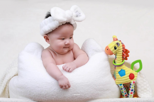 雅安五个月的宝宝