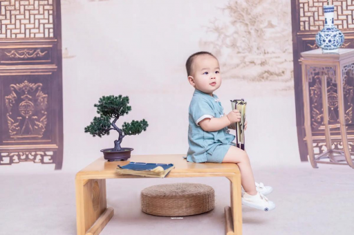 雅安宝宝掉头发是怎么回事